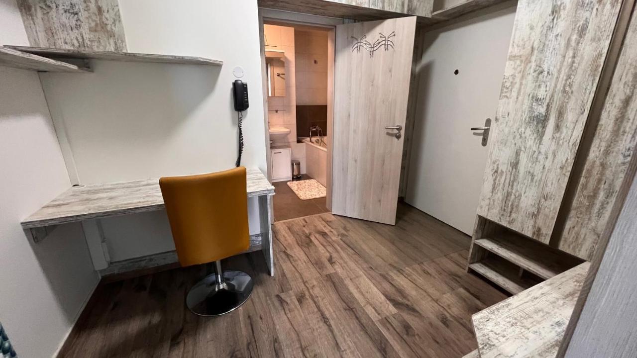 Air-Conditioned, 2 Room Apartment With Balcony, New Building Raca Bratislava Exteriér fotografie